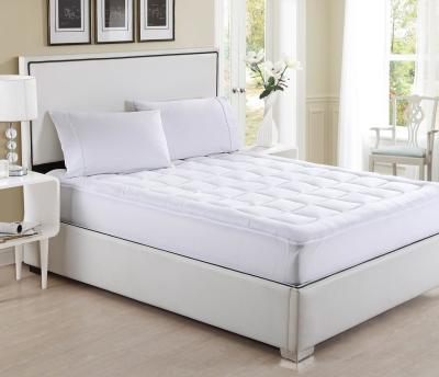 China Waterproof Cotton/Polyester Blend Mattress Protector - Fitted Sheet Style for sale