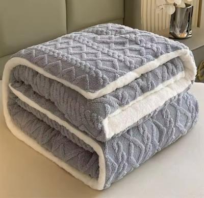 China Plush Blue Grey Fleece Comforter King Size Fleece Bedding Cozy Sherpa Filling for sale