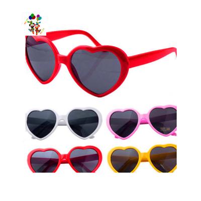 China Fashion Cheap Unisex Love Heart Shape Fashion Plastic Cheap Unisex Love Party Heart Shaped Sunglasses HPC-0607 for sale