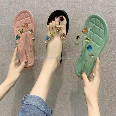 China Diamond Flip Flops Trendy Daily Slipper Fashion Trend baiyi sandals flip flops thin women for sale