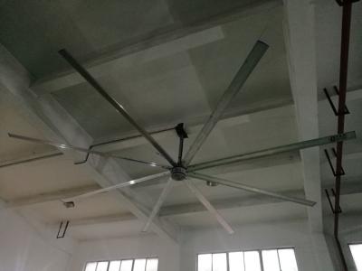 China Ventilador de teto Terrui Rotor externo Motor de ímã permanente para resfriamento rápido Alta eficiência e grande volume de ar à venda