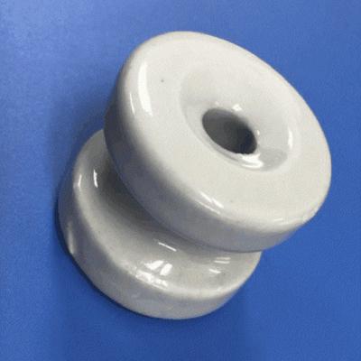 China cerca Insulator de Porcelain Donut Electric de la cerca de la altura del agujero 38m m de 10m m en venta