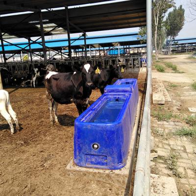 China Cuenca de agua para ganado de 4 m de duración de 300L LLDPE en venta