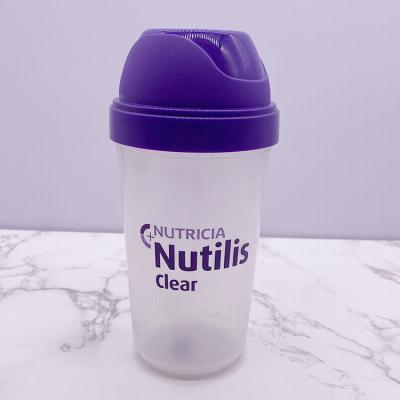 China Single Layer Portable Plastic Screw Cap 250ml Cup Dome Slim Shaker Bottle Lid Viable for sale