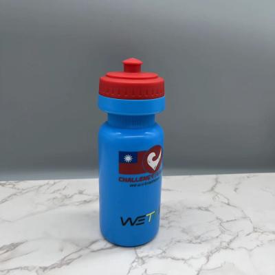 China Sustainable Reusable Plastic Tea 500ml Child Travel Drink Sports Wholesale Price Leakproof Dark Blue Water Bottle for sale