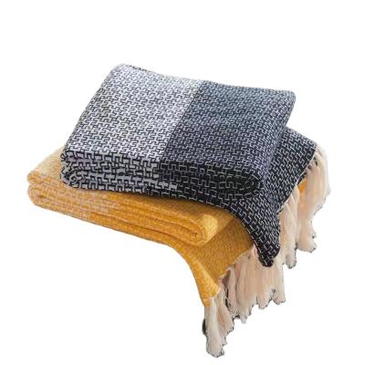 China Anti Dust Mites Cotton New Style Nordic Geometric Fringe Throw Comfortable And Warm 100% Blanket for sale