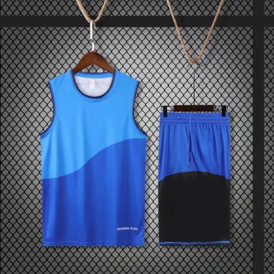 China New Quick-drying Antibacterial Men's Uniforms Tops Set Customized Logo Team Jersey Polyester Man Basketball Tank Top for sale