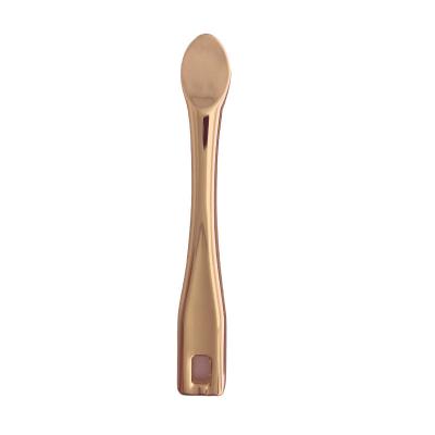 China Zinc Alloy Luxury Cream Applicator Eye Makeup Tools Scoop Mini Spoon Facial Spatula for sale