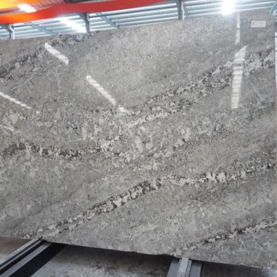 China Modern Exotic Silver Sparkle Gray Granite Slab , River Granite White Granite Kitchen Countertops for sale