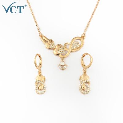 China OEM / ODM CLASSIC Engagement Earrings Pendant Sets Fine Fashion Costume Jewelry Set for sale