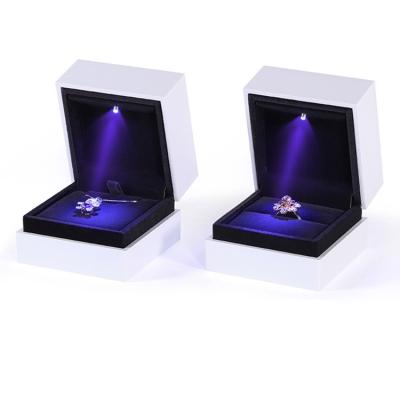 China Luxury High Quality Jewelry Package LED Ring Necklace Pendant Box Jewelry Box for sale