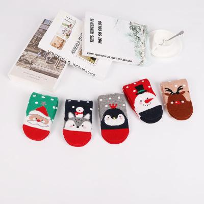 China New Christmas Day Decoratiom Festive Atmosphere Soft Colorful Cotton Knit Christmas Socks For Adult Children for sale