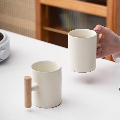 China Europe Men's/Women's Large Coffee Milk Mug Set Ceramic Tea Cup With Wooden Handle, Mug Fun Tea Cup For Office And Home for sale