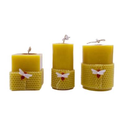 China LP22F Colorful Private Flame Custom Scented Handmade Beeswax Candle for sale