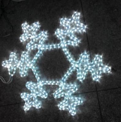 China 110V/220V indoor and outdoor ecorative customized decorative 3D pattern large outdoor Christmas LED snowflake light for sale