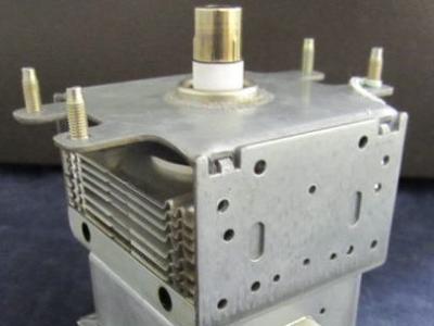 China Metallkeramik-CW-Magnetron, Magnetron-Röhrenwechsel 7,2 KV Anoden-Spannung zu verkaufen