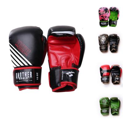 China New Arrival Universal Boxing Gloves Professional Boxing Training Gloves For Men Power Training for sale