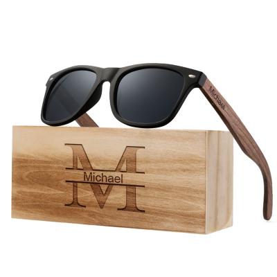 China Unique Engraved Fashion Sunglasses Walnut Sun Glasses Men's Eyewear UV400 Sun Glasses Polarized Rectangle Glasses Valentines Gift for sale