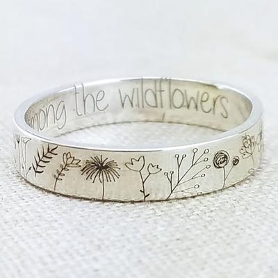 China The Other Simplicity Cut Out Flower Ring Delicate Wildflowers Floral Daisy Ring Gift For Women Men Vintage Handmade for sale