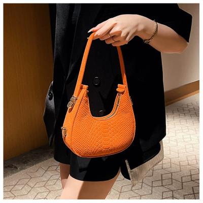 China Main Material Felt 2023 Alligator-Pattern PU Leather Crossbody Hobo Bag for Women for sale