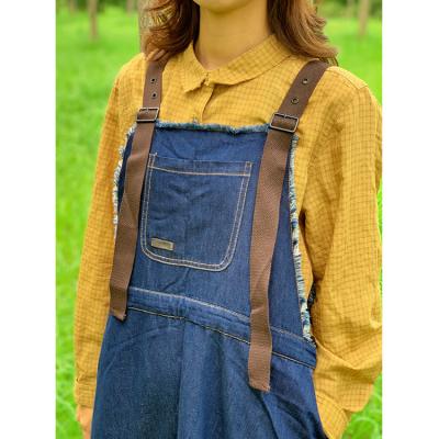 China Breathable Adjustable Waist Strap A Line Denim Dress With Raw Edges Burr Denim Sling for sale