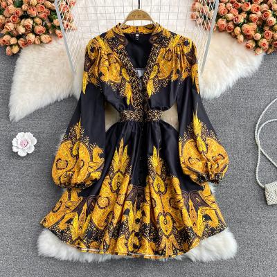 China Anti-wrinkle Women Dresses Spring Summer Runway Fashion Paisley Print Vintage Dress 2022 V-neck Long Lantern Sleeve Belted Mini Dress for sale