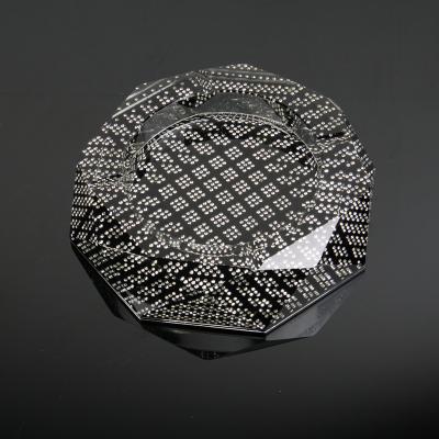 China Durable Colorful Customize Cut Glass Ashtray Diamond Geometric Hexagon Grid Pattern Unique Crystal Ashtray for sale