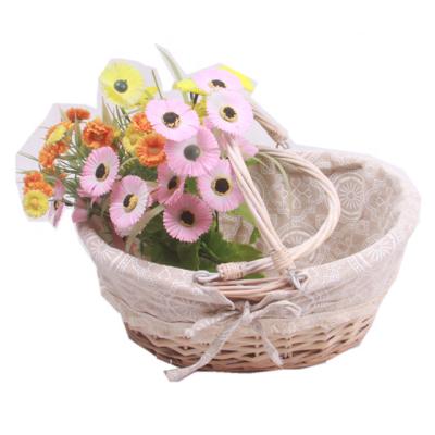 China Wholesale Empty Oval Willow Woven Picnic Basket Wicker Basket Gift Baskets From Europe for sale