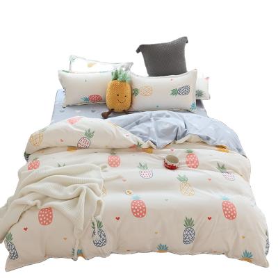 China Modern Popular 100% Polyester Bedding Set With Pineapple Print for sale