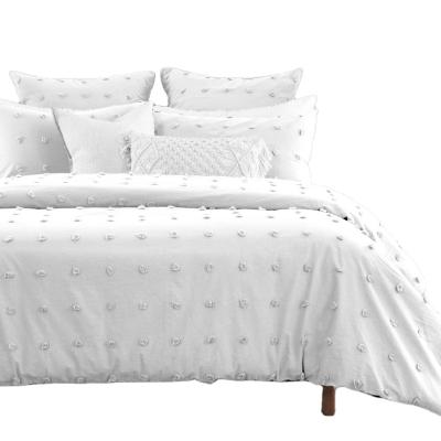 China Nondisposable 4 Pieces Polyester Soft Light Weight Jacquard Tufted Dot Embroidery Bedding Set for sale