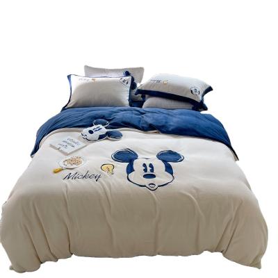 China Nondisposable flannel milk fleece and lovely cartoon applique embroidery comforter cover set stock blue mouse velvet bedding set for sale