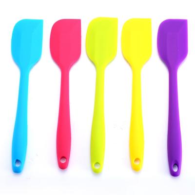 China Durable 27cm Long Handle Cake Pastry Scraper Silicone Cake Baking Spatula Viable Cream Mixer for sale