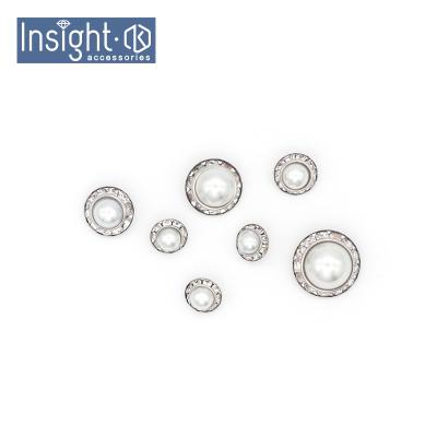 China Durable Zinc Alloy Wholesale 1cm Garment Accessories Multi Size Custom Buttons Pearl Button For Clothing for sale