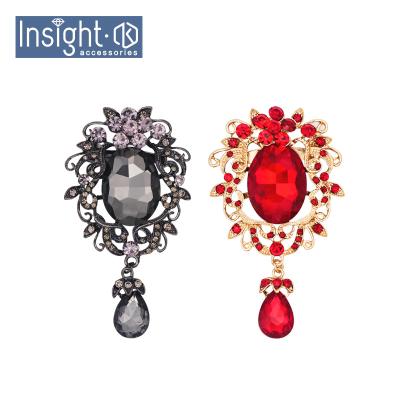 China Hot Vintage Garment Accessories Zinc Alloy Shape Flower Brooch Crystal Glass Diamond Brooch Pin For Scarf for sale