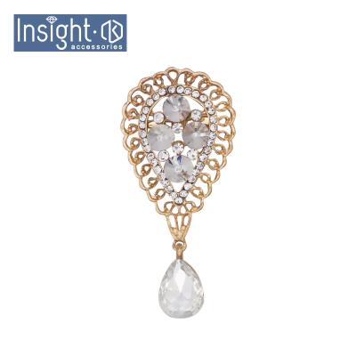 China Hot Zinc Alloy Crystal Glasses Diamonds Brooch Pin Vintage Garment Accessories Fashion Flower Brooch For Scarf for sale