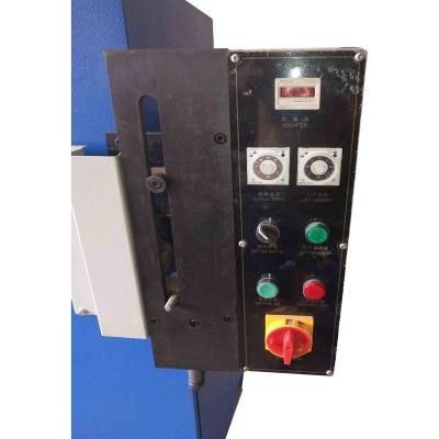 China Leather/Foam/EVA Leather Cutting Machine PU/PVC Sponge Beam Hydraulic Single Cutter Press Widely Used For Industrial Shoes Making Cutting Machine for sale