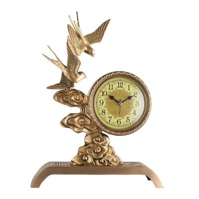 China Antique Style Huifeng Antique Brass Desk Clock With Silent Type Table Clock For Living Room for sale