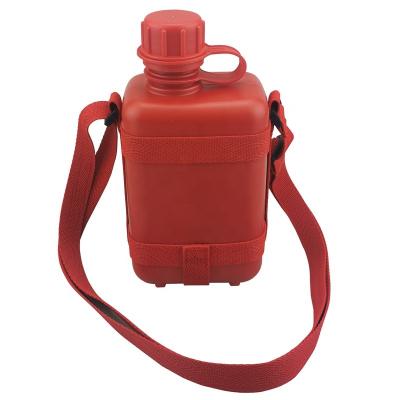 China Sustainable Wholesale 1L Large Sport Canteen Hiking Water Bottle With Cover for sale