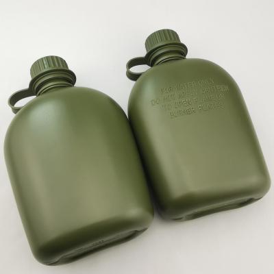 China Durable Plastic Army Camping Water Drinking Bottle Military Water Kettle for sale