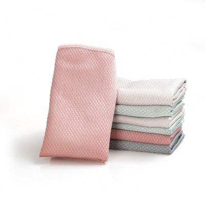 China Sustainable Durable In Use Nano Weave Cleaning Comfortable Fish Scale Cloth Towel for sale