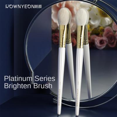 China ROWNYEON Logo White And Gold Goat Reusable Custom Hair Makeup Simple Bright Brushes for sale