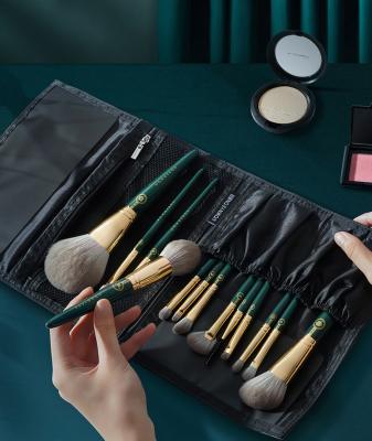 China 2021 Matte Single In Box Blue Bling Vegan Reusable Powder Base Natural Wood Makeup Brush Set 14 for sale