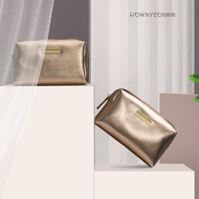 China Rownyeon Eco Private Label Logo Rose Gold Leather Trolley Brush Waterproof Custom Makeup Bag for sale