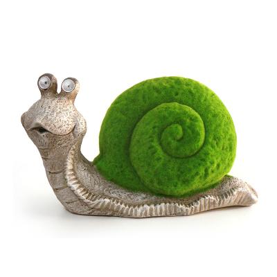 China Nautical New Design Best Price Resin Opens Decorative Flock Grass Decoration Snail Garden Solar Light Ornament Outdoor Garden for sale