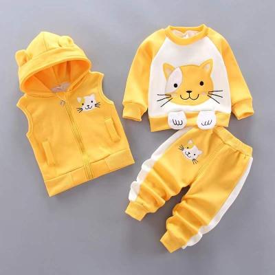 China 2022 Vintage Boys Autumn New Three-Piece Children'S Sweater Suit 1-4 Year Old Baby Bear Cartoon Bear Costume for sale