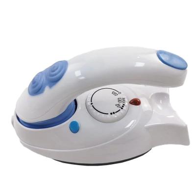 China Hot Selling RV Small Travel Iron Steam Iron with Dual Voltage for Garment Ironing for sale