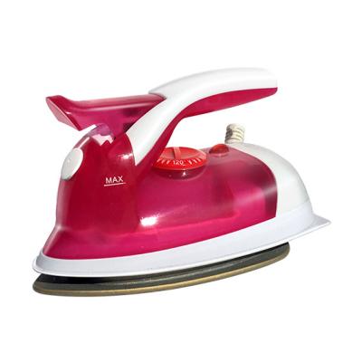 China Hot Sale RV Travel Iron Portable Electric Steam Iron with Dual Voltage for Garment Ironing for sale