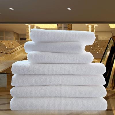 China Child Safe PP Non Woven Fabric Elastic Laminated Soft Reusable Eco-Friendly Hotel Thickened Multicolor Disposable Microfiber Bath Towel for sale