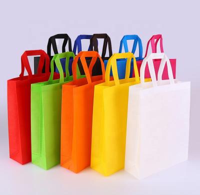 China Fold Reusable Cheap Non Woven Tote Bags Recyclable Laminated Non Woven Bag Custom Logo Printed pp bag for sale