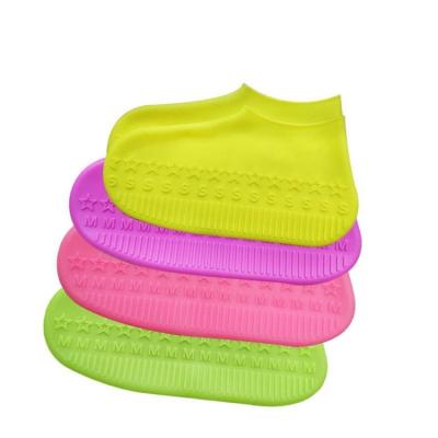 China Anti-Smell Viable Under Running Non-slip Rain Covers Silicon Shoe Water Proof Silicone Shoes Rain Cover for sale